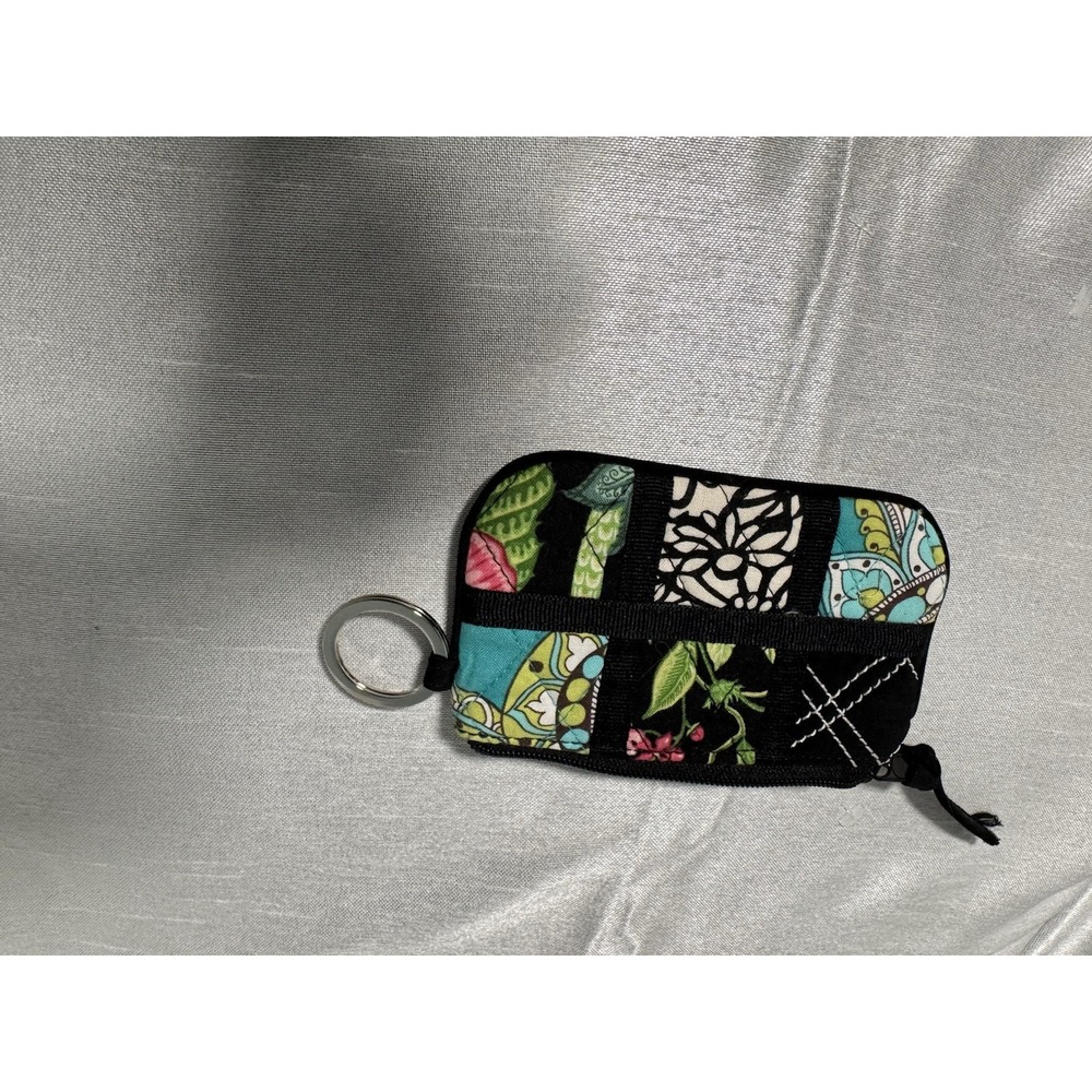 Vera Bradley Coin Patchwork Purse 3‎ inches x 5 inches
